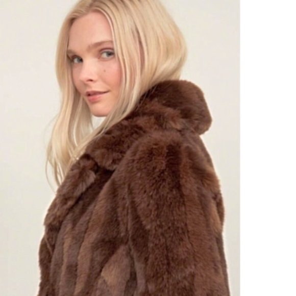 Abercrombie & Fitch faux fur coat, NWOT - Picture 2 of 8